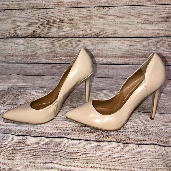 Steve Madden Shoes - Steve Madden Nude Blush Pallas Pumps